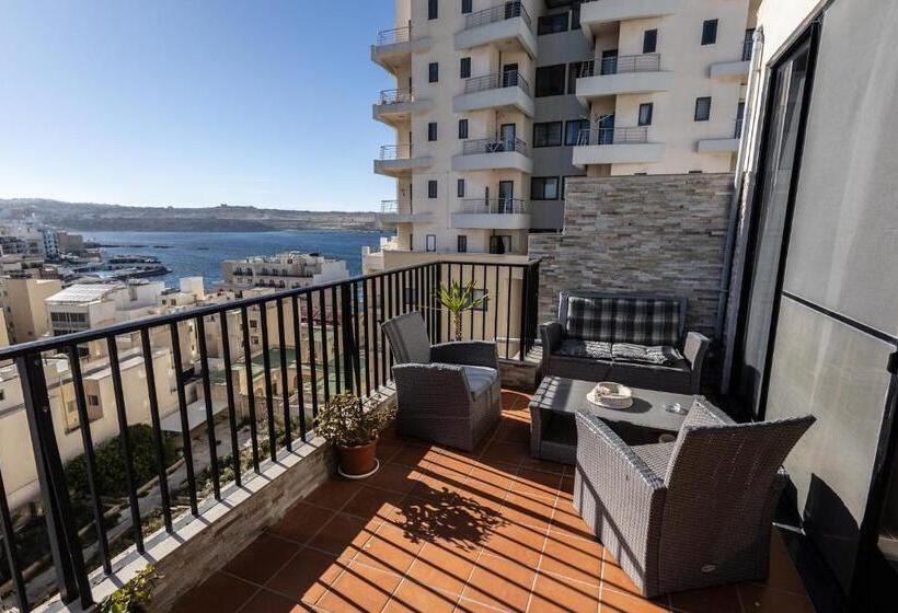 Amazing Seaview Duplex Penthouse