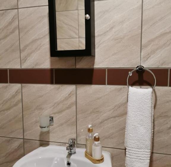 Beautiful & Serene Airbnb House