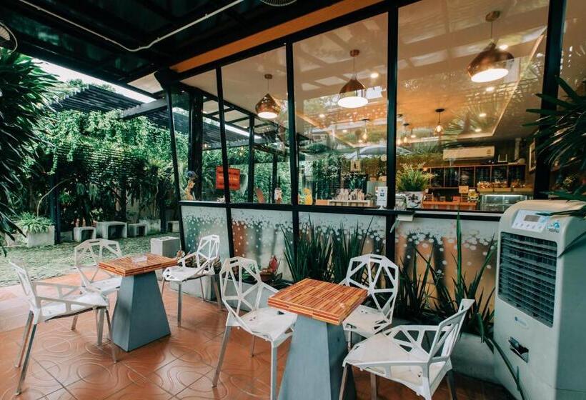 تختخواب و صبحانه Banya Bnb ที่พักบ้านย่าบีแอนด์บี เมืองประจวบฯ