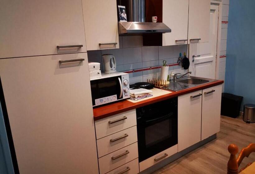 تختخواب و صبحانه Casa Cupiello Via Chiaia   Casa Vacanze Ad Uso Esclusivo