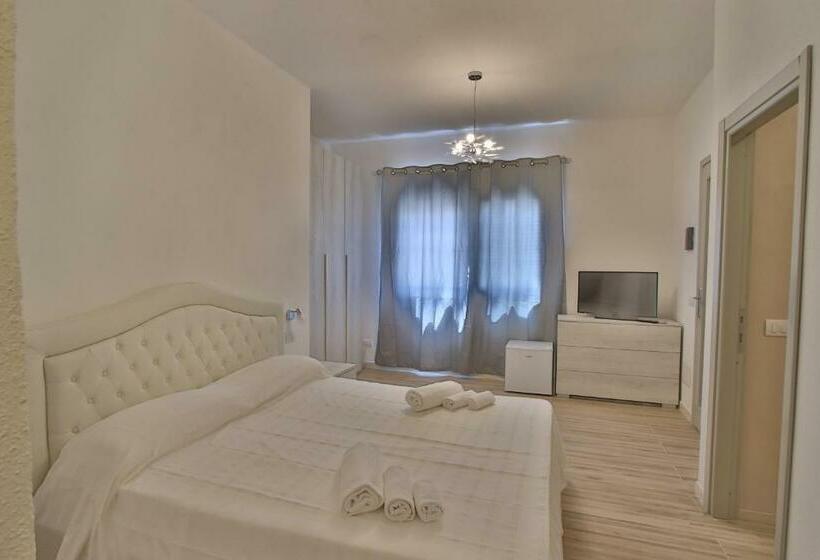 تختخواب و صبحانه Les Chambres Au Centre