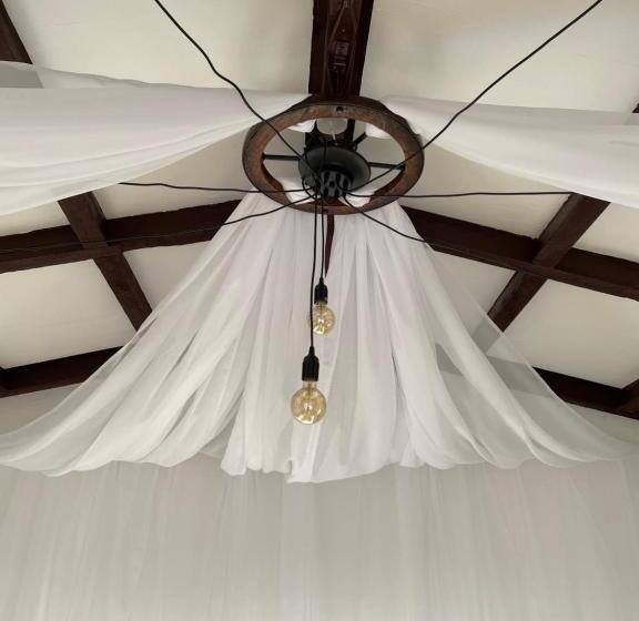 The Stables At Lower Carr Barn