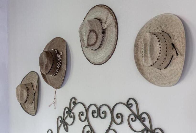 Casa Tranquilo, 4br Home By Rosewood With Hot Tub