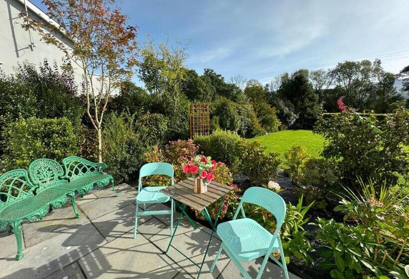 Cosy Home In A Beautiful Valley