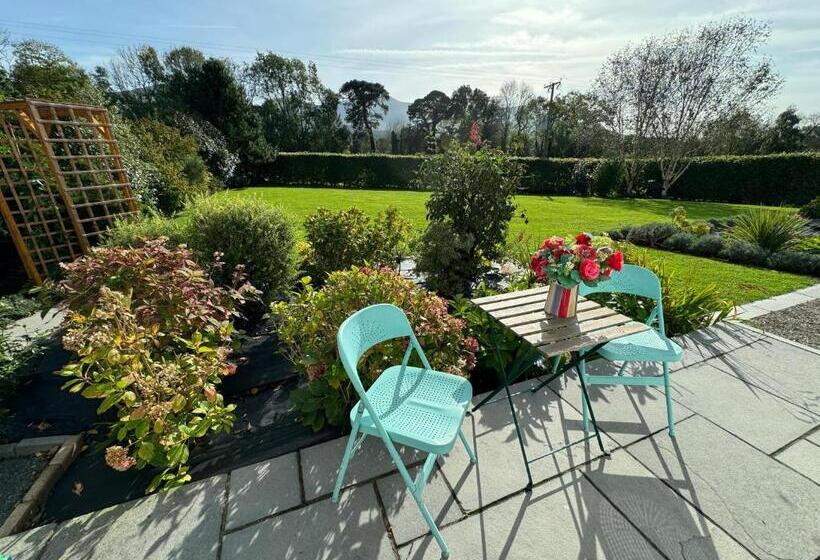 Cosy Home In A Beautiful Valley