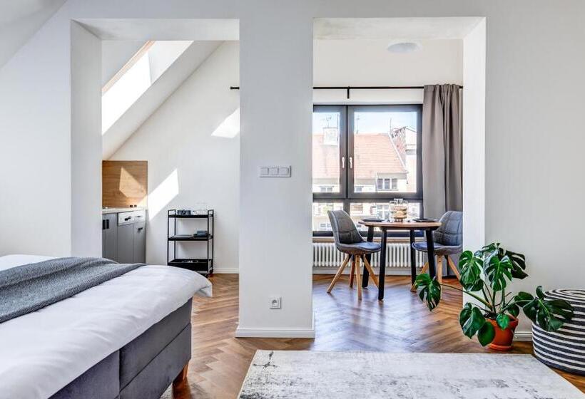 Design Pension Twenty 20