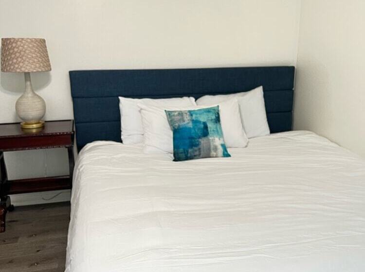 Entire Gorgeous Residential House,10 Min From Fort Hood Airport