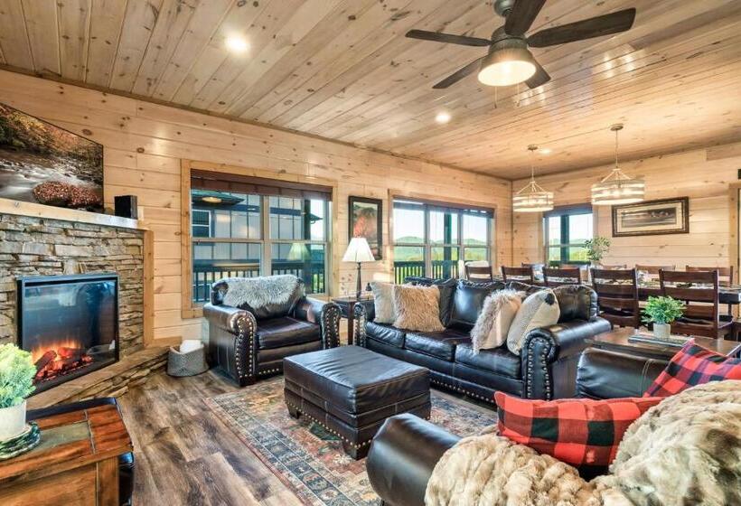 Holiday Special, Theater, Hot Tub, Game Room, 5mins To Dollywood