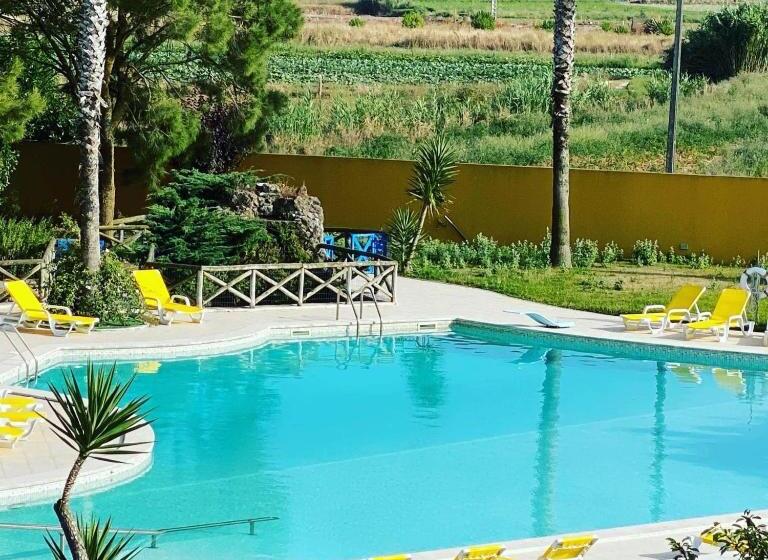 בית מלון כפרי Charm Azenha Dóbidos Farm