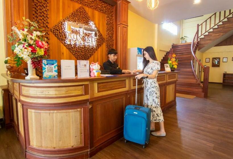 בית מלון כפרי Nonnee Lampang