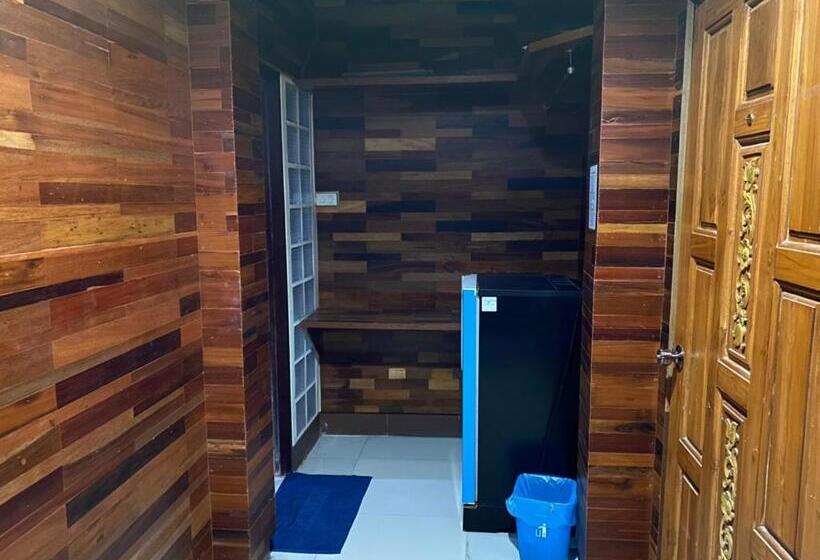 โรงแรมภูน้ำฟ้า Phunumfha Hotel ชุมแพ