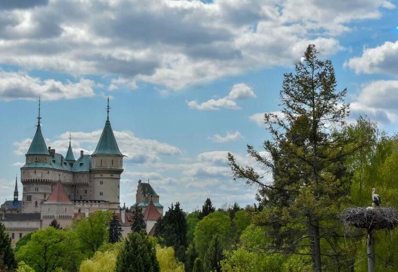 Отель Rekreačné Zariadenie Bojnice   Nad Zámkom