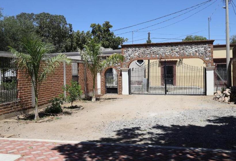 La Casa Del Arco Alamos