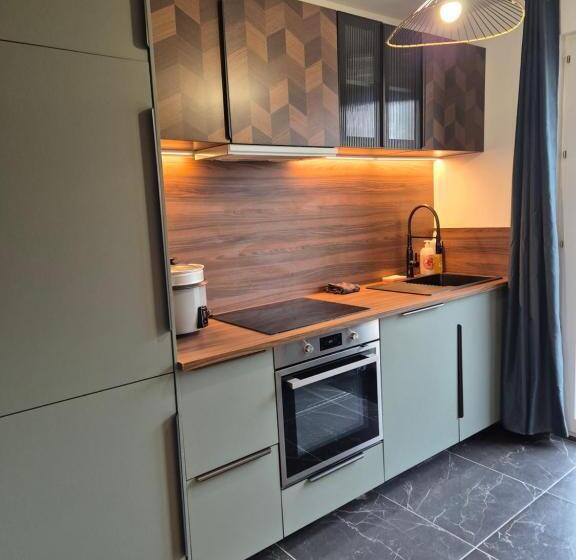 La Lampaulaise Sur Le Gr34 Plage/calme/jardin