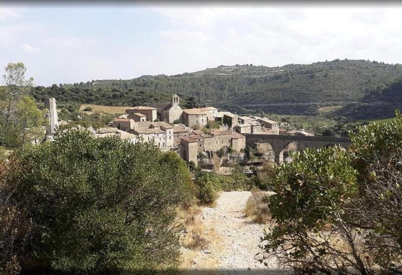 La Maison De Leontine