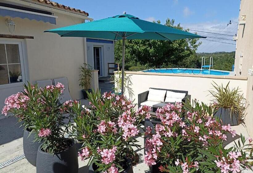Maison Marin, Charming Village Cottage With Pool