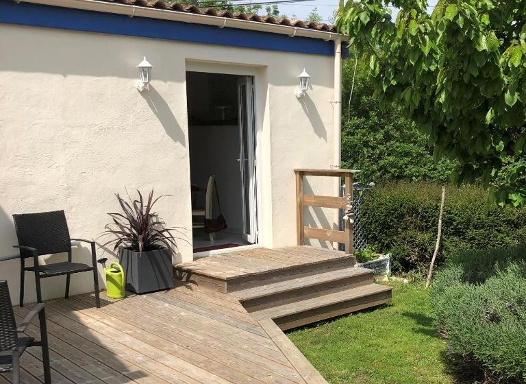 Maison Marin, Charming Village Cottage With Pool