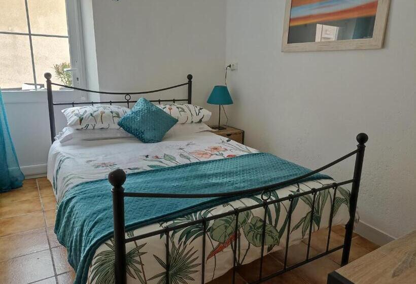 Maison Marin, Charming Village Cottage With Pool