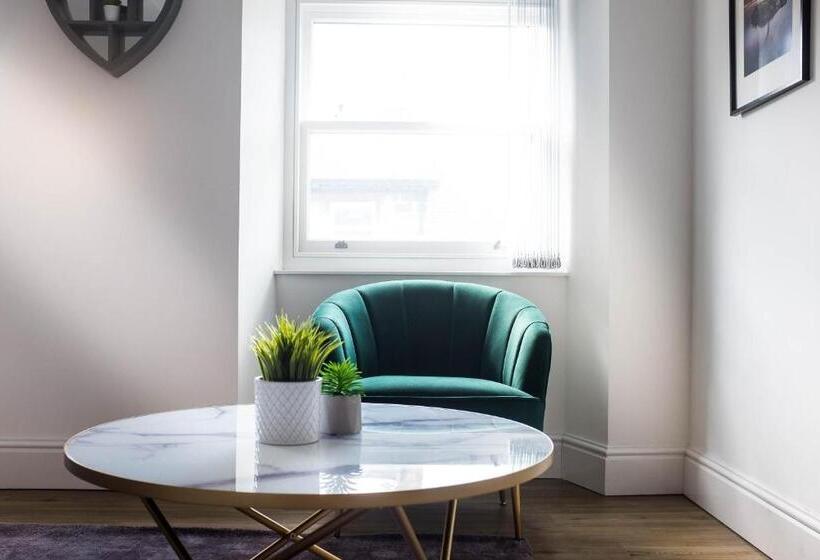 Monterey Residence Stunning, Duplex Apartment In The Heart Of Kendal