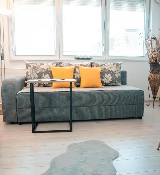 Noa Luxury Apartment