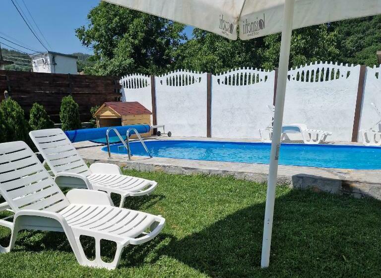 Pensjonat бялата къща