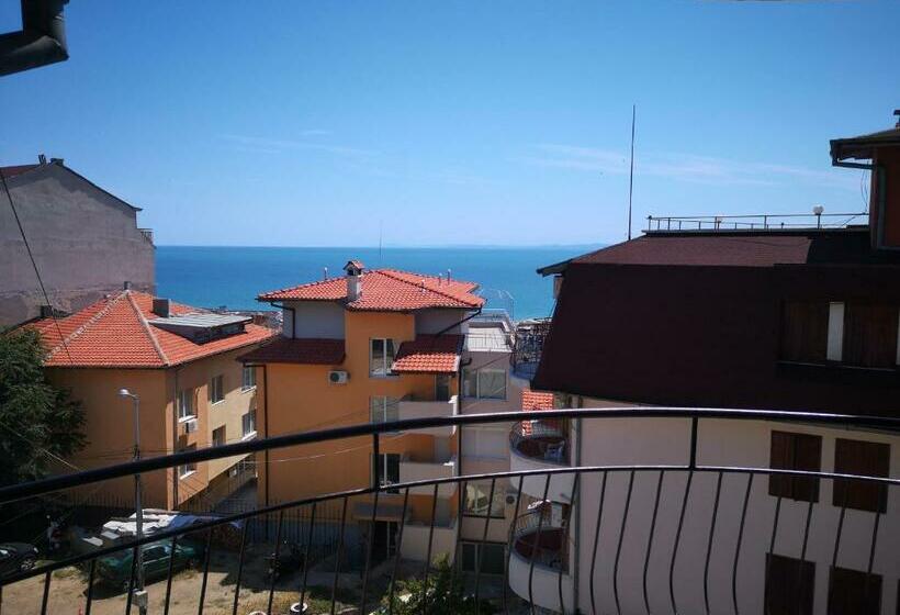 פנסיון алми Almi