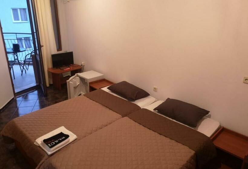 פנסיון алми Almi