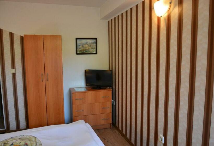 Pension къща славяни