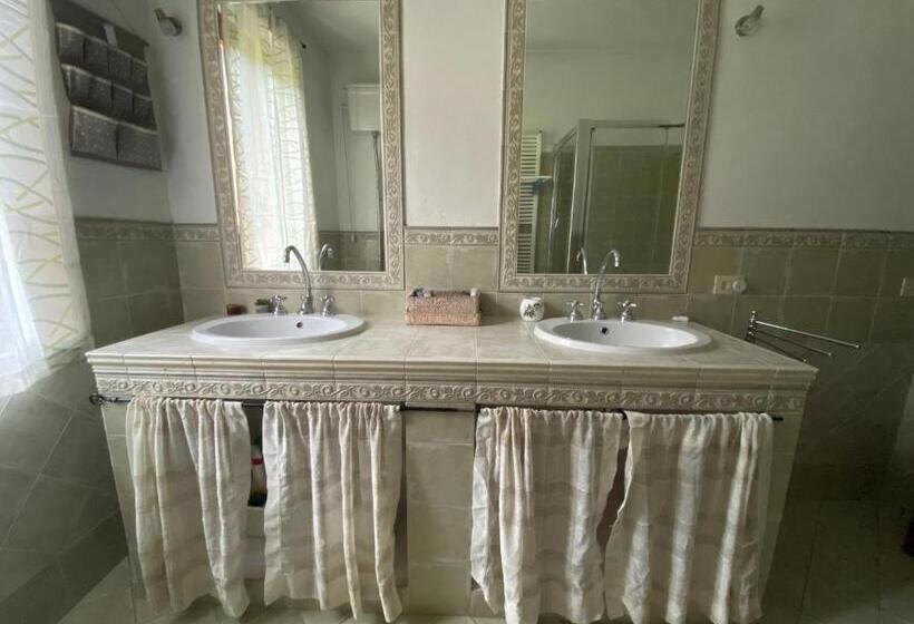 بنسيون Casa Degli Eroi