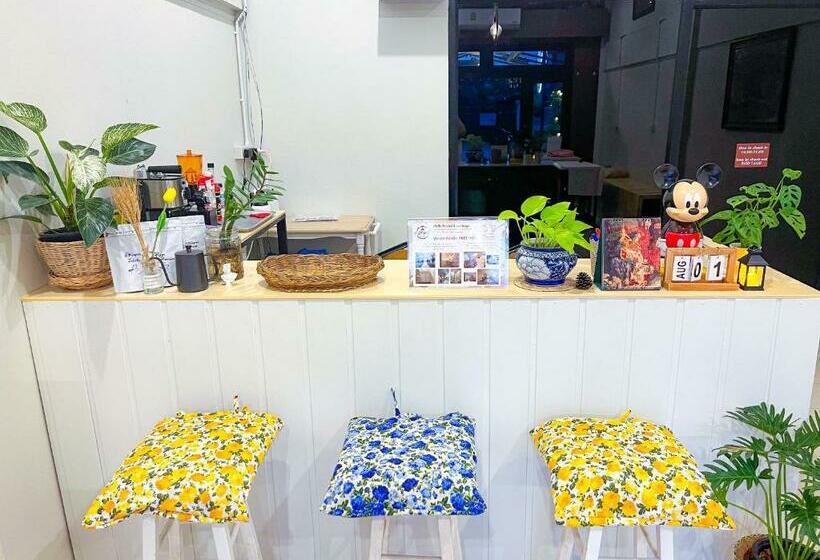 بنسيون Hello Hostel Ayutthaya