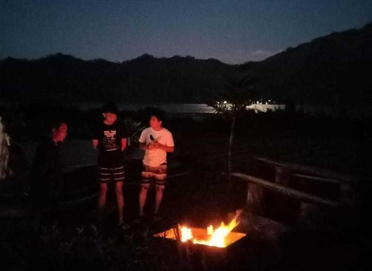 פנסיון Lakeside Log Cabins