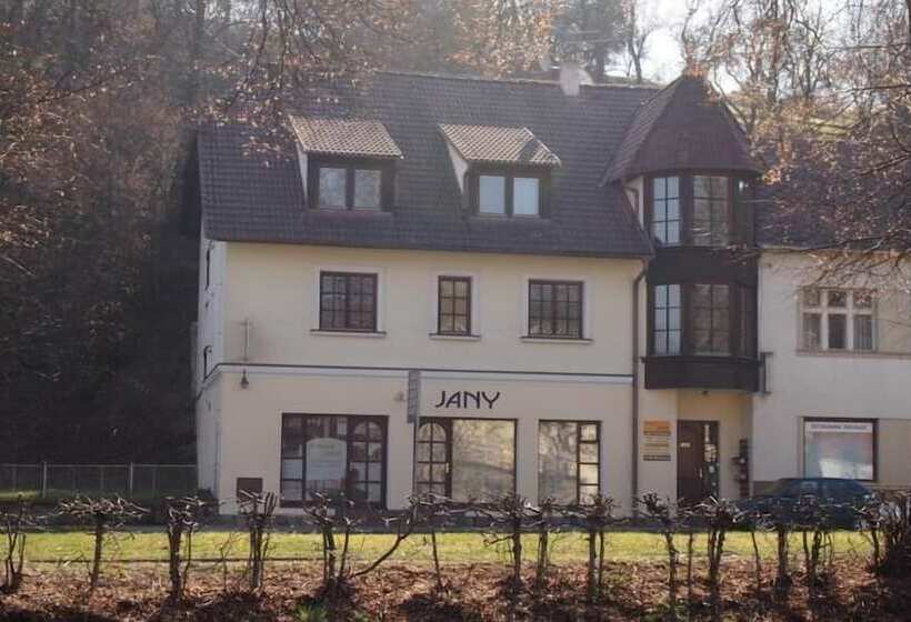 膳宿费 Penzion Jany