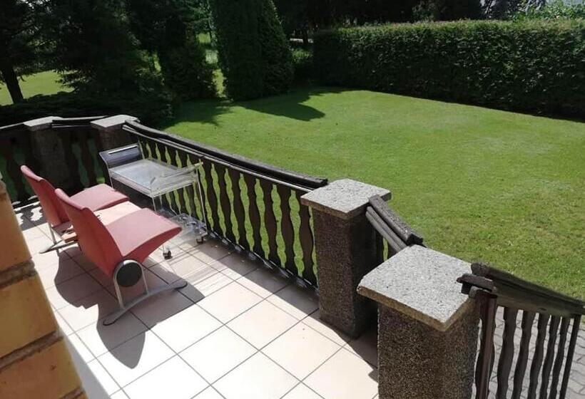 پانسیون Ramus Poilsis Prie širvintų Marių