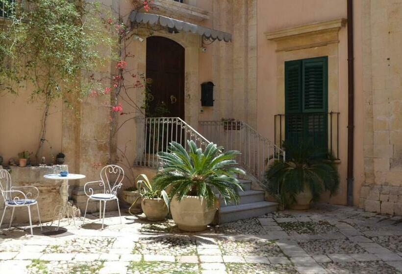 Пансион Sud Room Palazzo Rau Della Ferla