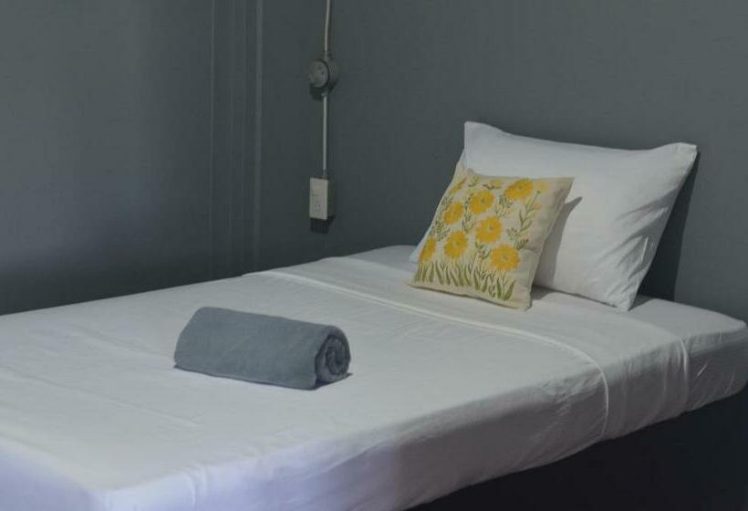 Pensiune Tharuadaeng Old City Ayutthaya ท่าเรือแดง กรุงเก่า อยุธยา