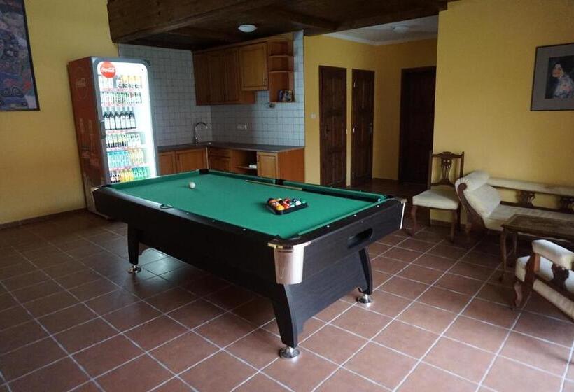 膳宿费 Ubytování U Zimů