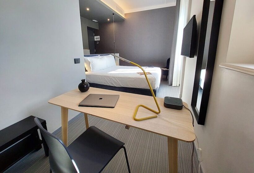 پانسیون Vico Fashion District