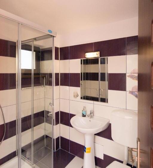 펜션 Vila Poienița Căciulata