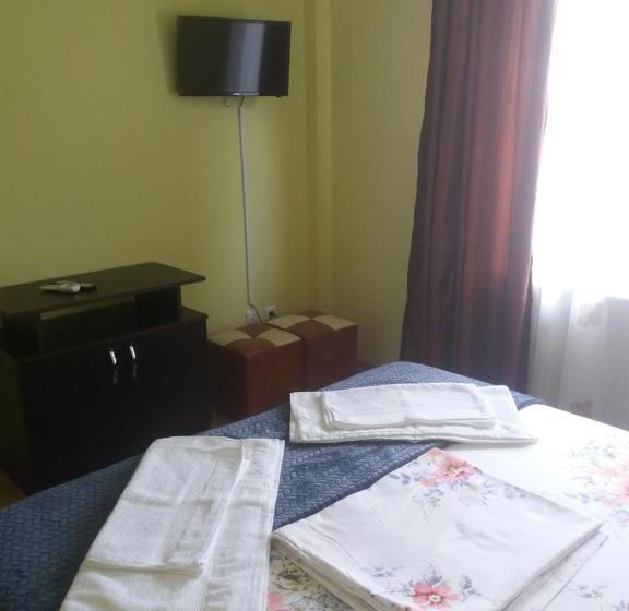 Pensiunea Cireșul Alb