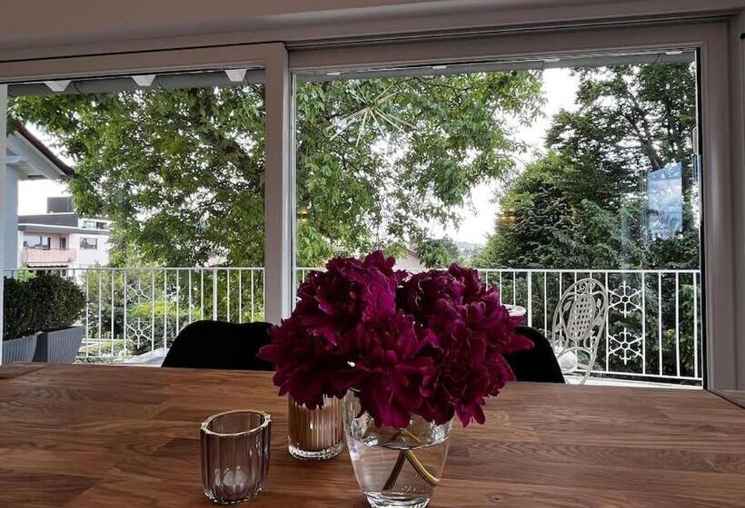 Schöne 110 Qm Große Moderne Und Helle Wohnung