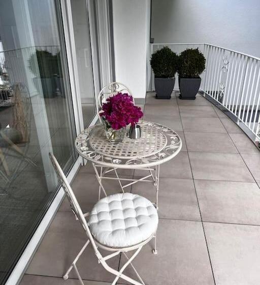 Schöne 110 Qm Große Moderne Und Helle Wohnung