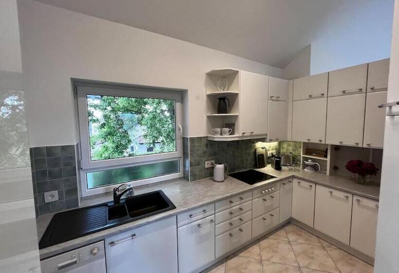 Schöne 110 Qm Große Moderne Und Helle Wohnung