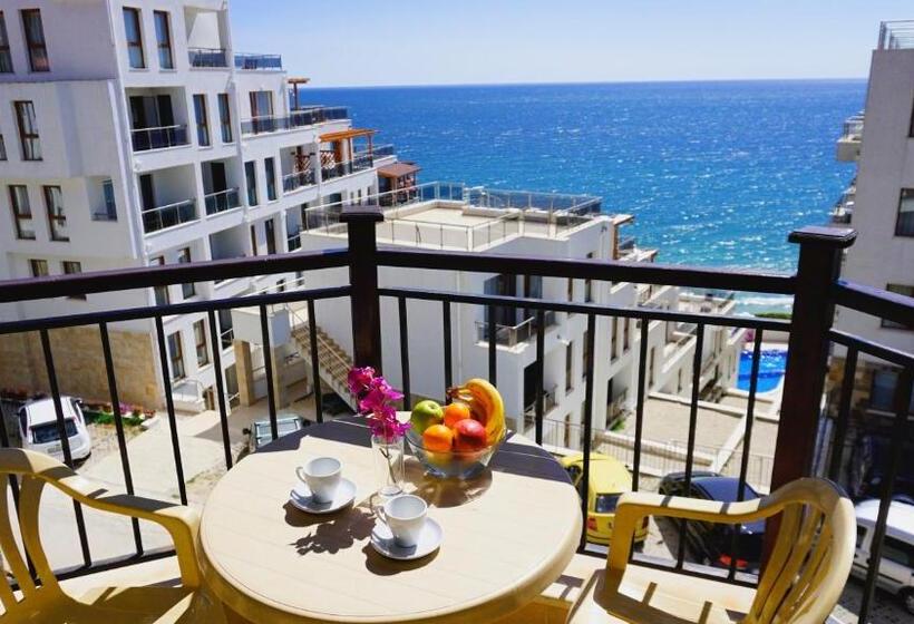 комплекс бяла виста до плажа Complex Byala Vista Near The Beach