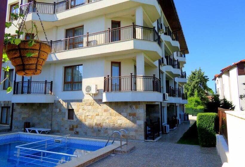 комплекс бяла виста до плажа Complex Byala Vista Near The Beach