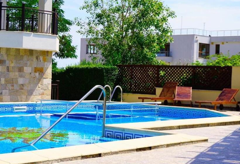 комплекс бяла виста до плажа Complex Byala Vista Near The Beach