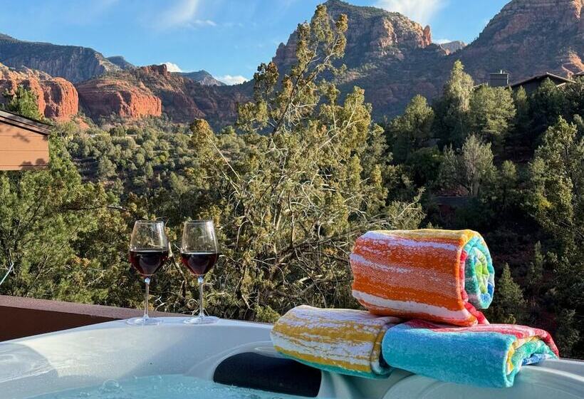 3 Acre Private Designer Villa Borders Forest Forever Views!