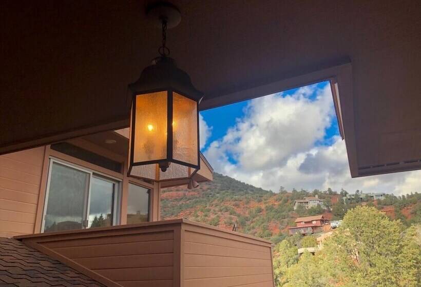 3 Acre Private Designer Villa Borders Forest Forever Views!