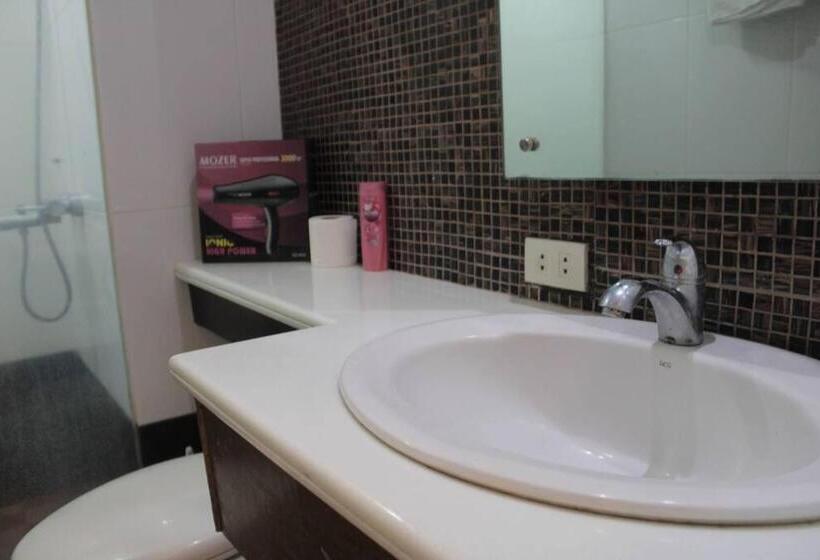 A2j Bgc Luxury 1br Suite Near Burgos Circle & Mall