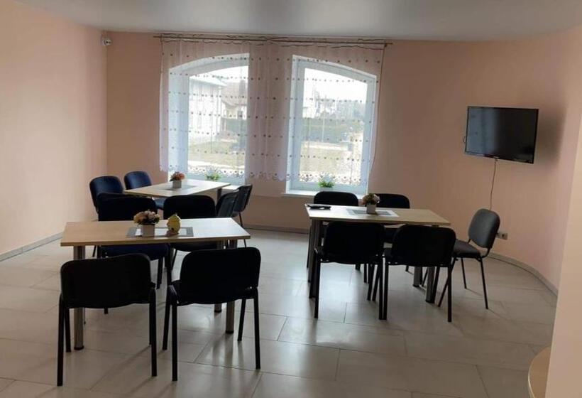 هاستل Babilonas