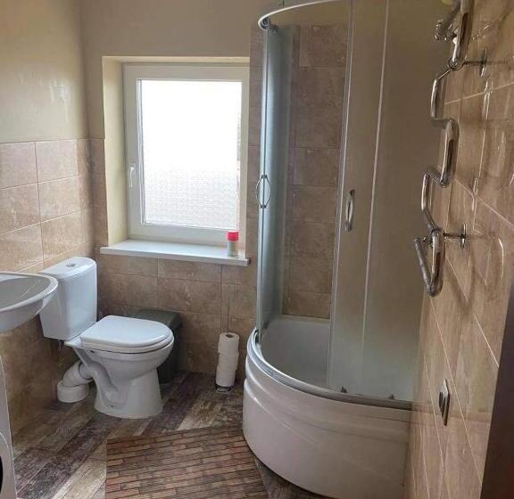 هاستل Babilonas